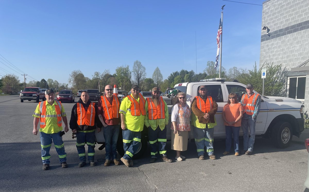 WVDOT's tweet photo. #WVDOT employees around the state are wearing orange to show their dedication to driving safely in work zones, as part of National Work Zone Awareness Week! https://t.co/IbdXT2aHL1