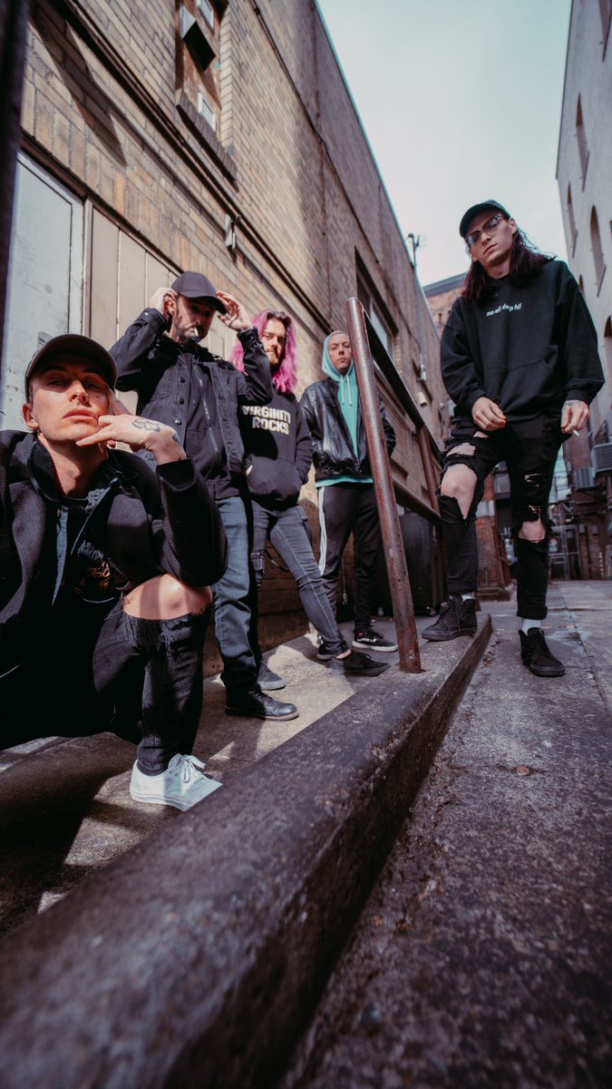 Sacramento, CA TONIGHT at Old Ironside Bar we have a special guest coming through for this one BE THERE🩸FEEL THE SOUND

📸: justphotos.irl (instagram)