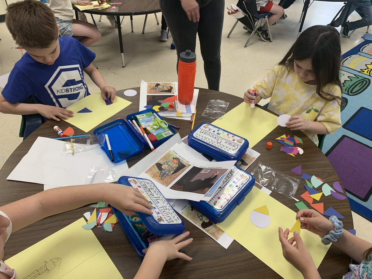 What a great lesson about Pablo Picasso and James Abbott McNeill Whistler! Students did an amazing job creating their own Picasso’s! Thank you to all of our parent volunteers for teaching our students about these amazing artists! #Hubbard_school