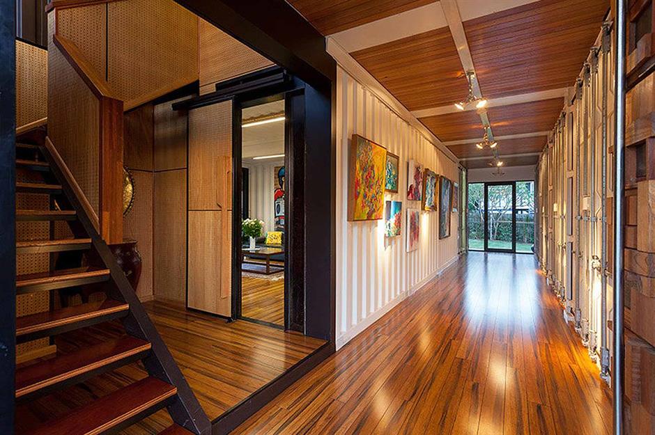 Craig2theE's tweet photo. @crlb__ Container homes are actually big business in other countries. https://t.co/qNjqgYMWU8