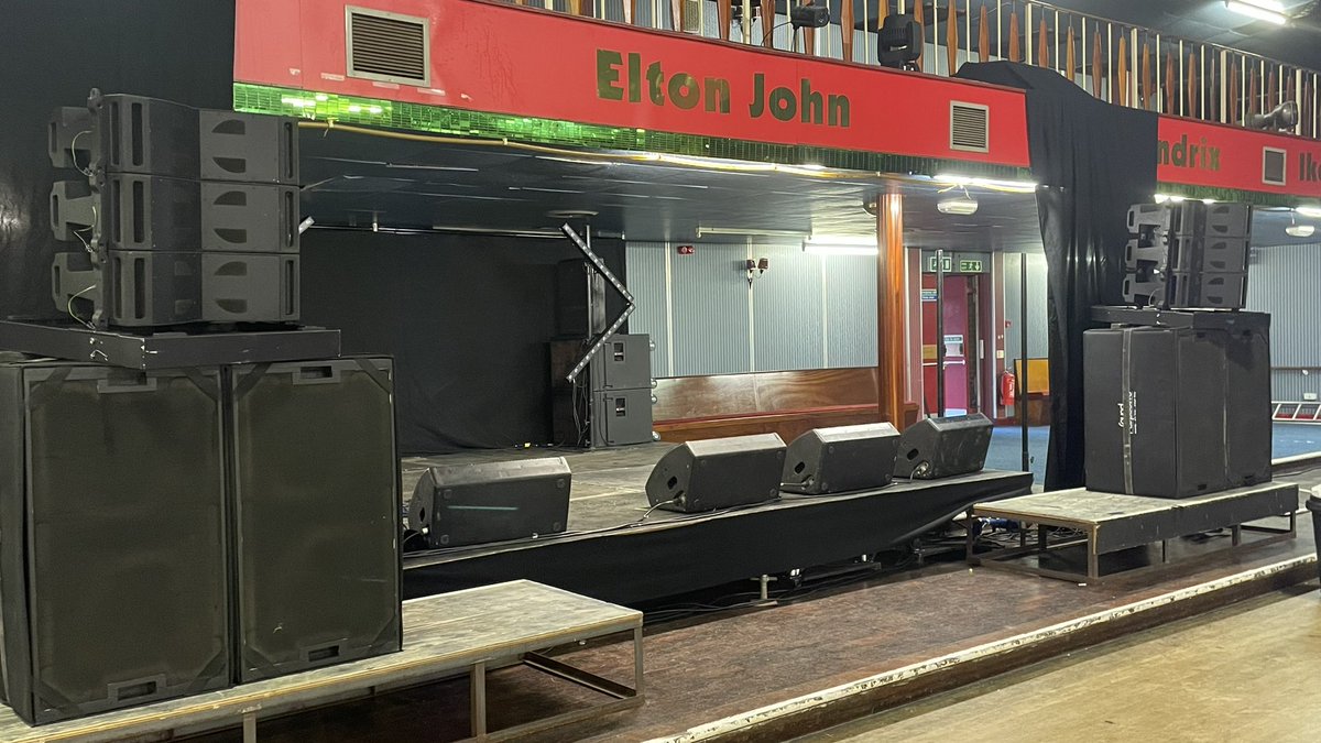 The crew working hard late into Friday night preparing for a massive day tomorrow Saturday 22nd April - SOLD OUT event - 13 live bands appearing from 11am at Dogfest <a href="/TheGliderdrome/">The Gliderdrome</a> Boston …been a few decades since they have had 2 stages in <a href="/TheGliderdrome/">The Gliderdrome</a>