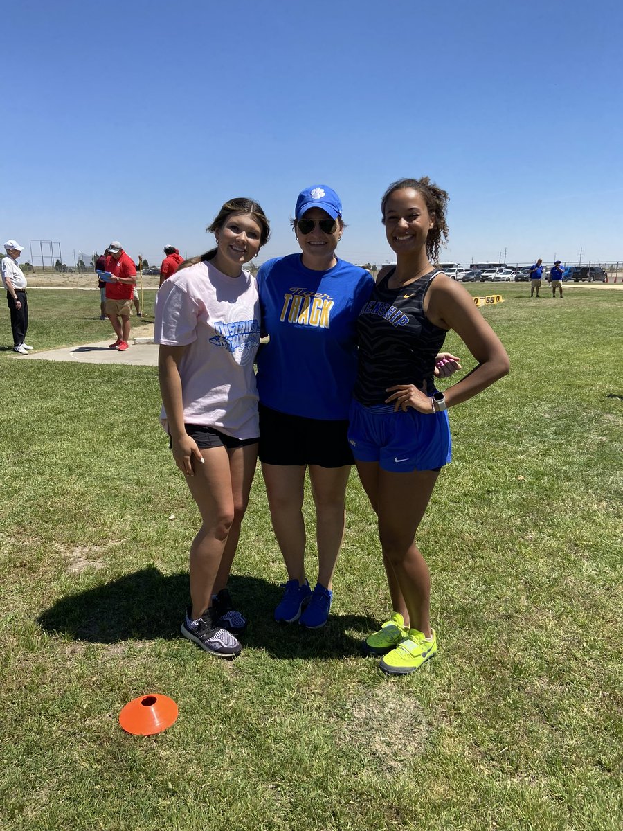2 Regional Qualifiers!! Reagan Roberts got 3rd in discus with a throw of 124’ and Kedan Burch finished 4th in shot with a throw of 37’ 9.25”!!