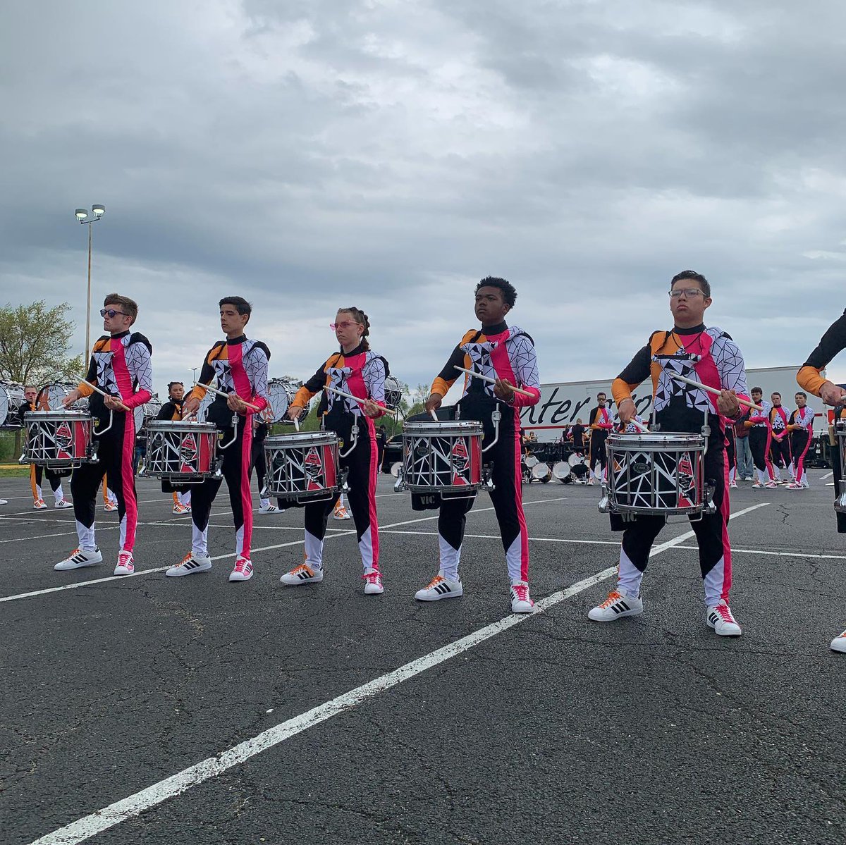 TAMAofficial's tweet image. Avon HS in the lot at WGI World Championships. @avon_battery @avonhsbands @wgipercussion #Tama #drumline #wgipercussion #wgi2023