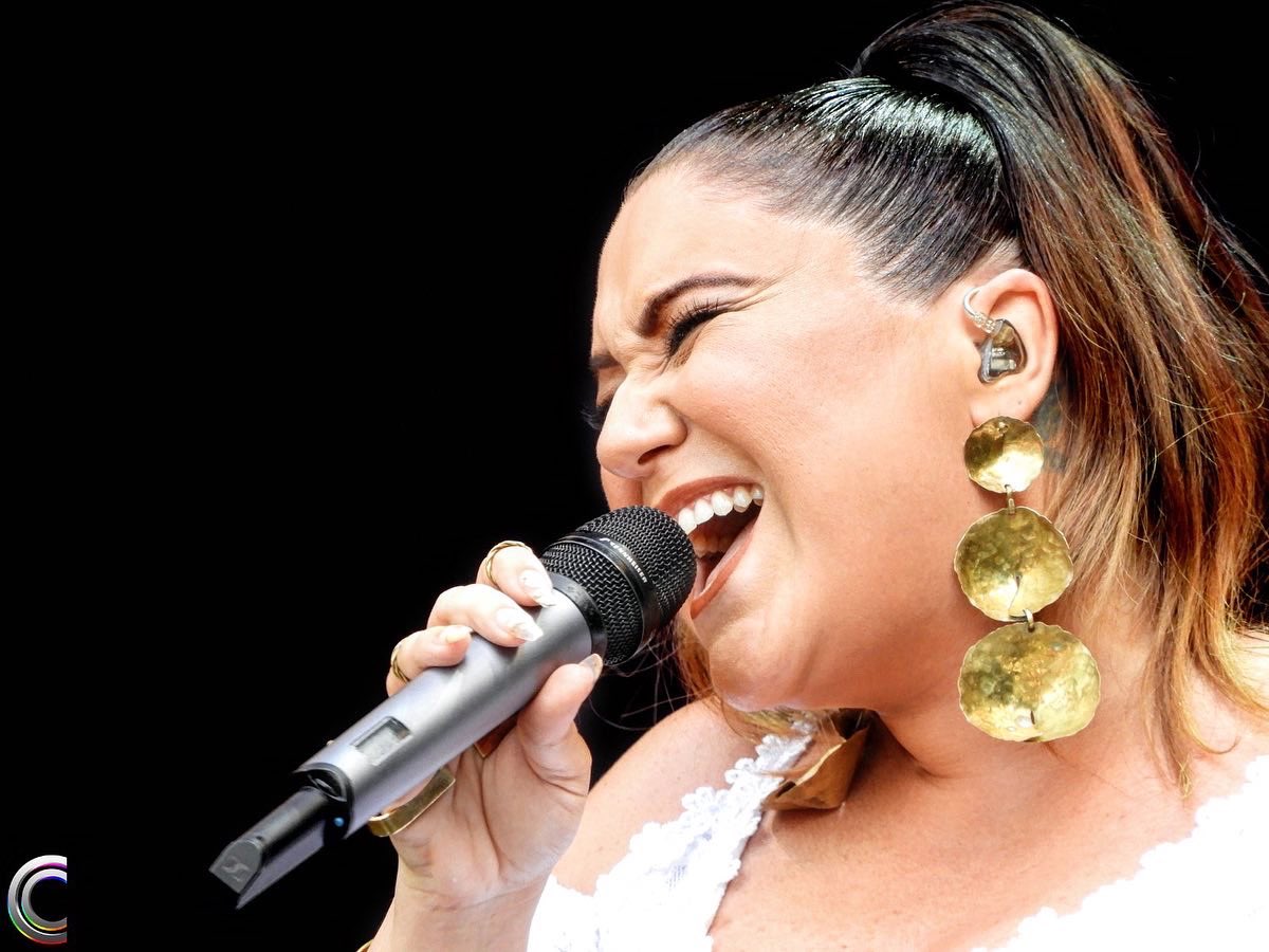 calladinni's tweet photo. No dia 18 de março de 2023 @MariaRita fez o maior show da sua carreira no #valedoanhangabaú em #saopaulo entitulado #sambadamaria .
Pois é… eu estava lá.
Foto da diva @MariaRita neste show!
E aí? Gostaram? Querem mais fotos desse show? Deixe nos comentários.
#mariarita #mr https://t.co/xF1PIGAuZM