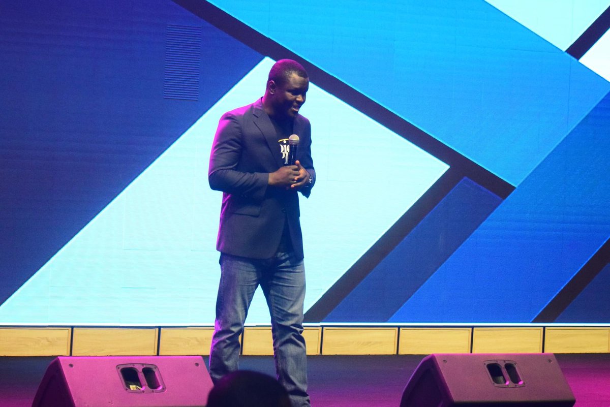 AmachreeIsoboye's tweet photo. Our Compere this evening, guiding us through this journey called #SongsofAscent - Barr. Ocholi Okutepa.
I know the #SoundsofLife passes through dimensions beyond our comprehension, but our compere is just right to keep you on track. https://t.co/DQXmhmUQc6