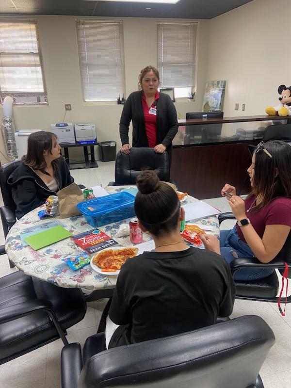 Bel Air HS CIS (@cis_belair) on Twitter photo "I am Habit" "Take me, train me, be firm with me & I will place the world at your feet." Sean Covey. The 7 Habits of Highly Effective Teens. Today's Lunch Bunch Session with an amazing group! @BelAirHigh@BA_Highlanders <a href="/jackielsaenz/">Jackie Saenz</a> <a href="/LauraDi92947886/">Laura Diaz</a> <a href="/Doc_Oct_BAHS/">Dr. Octavio Sanchez</a> <a href="/CISElPaso/">Communities In Schools of El Paso</a> "I am Habit" "Take me, train me, be firm with me & I will place the world at your feet." Sean Covey. The 7 Habits of Highly Effective Teens. Today's Lunch Bunch Session with an amazing group! @BelAirHigh@BA_Highlanders <a href="/jackielsaenz/">Jackie Saenz</a> <a href="/LauraDi92947886/">Laura Diaz</a> <a href="/Doc_Oct_BAHS/">Dr. Octavio Sanchez</a> <a href="/CISElPaso/">Communities In Schools of El Paso</a>