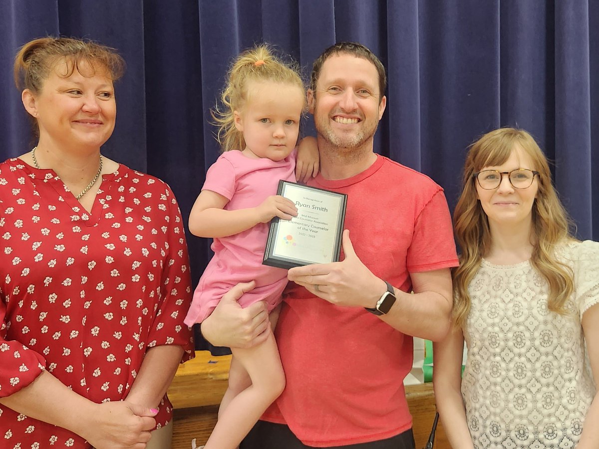 Michelle Baumstark tweet media