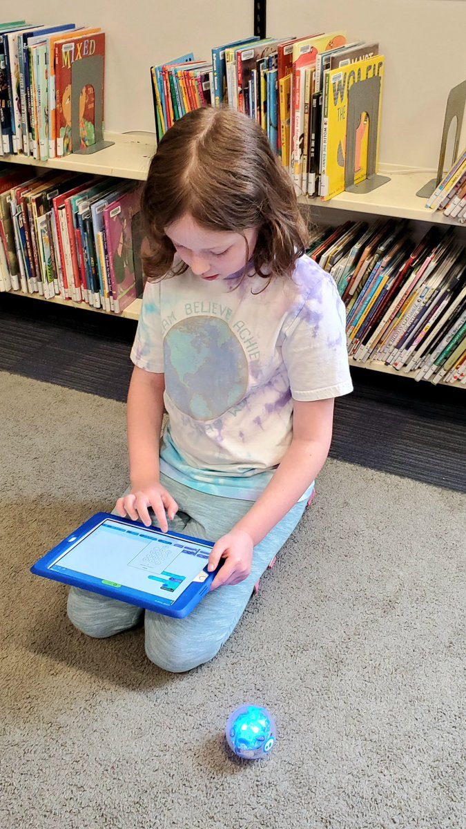Divisions 7, 8 and 9 have started #robotics stations in the library. For the next six weeks they will be developing their coding skills through play and collaborative work. Thank you #BurnabyDLRC for providing these exciting technology tools for our school! @burnabyschools