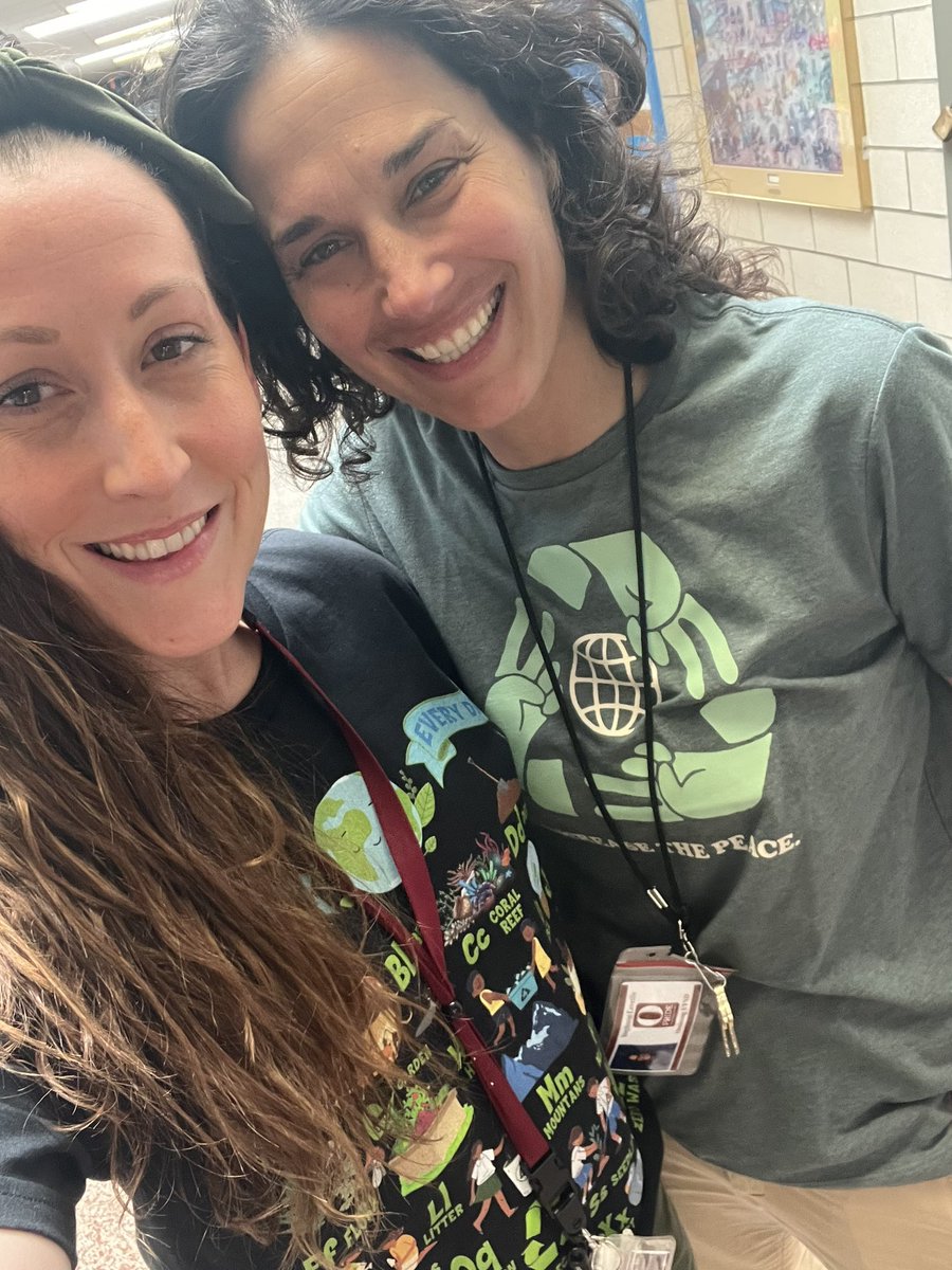 Lindsey Barton tweet media