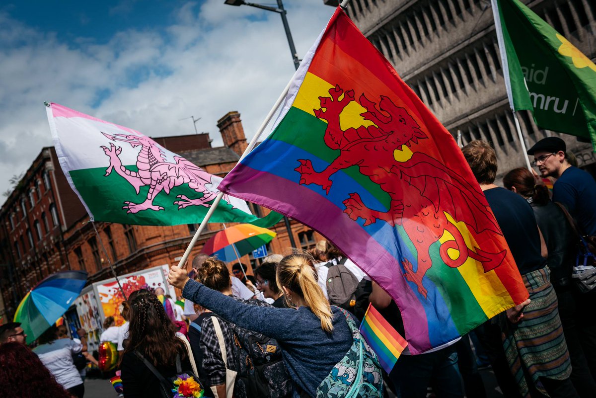 🏳️‍🌈A thread of all the Prides in Wales in 2023! 🏴󠁧󠁢󠁷󠁬󠁳󠁿

🏴󠁧󠁢󠁷󠁬󠁳󠁿Edefyn o ddigwyddiadau Balchder yng Nghymru yn 2023!🏳️‍⚧️