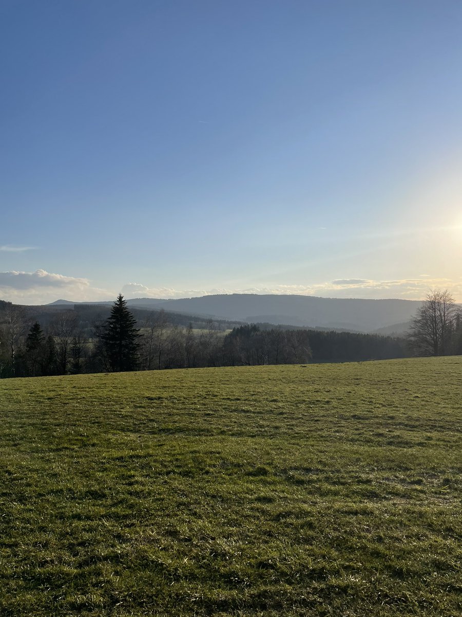 Lucias2106's tweet photo. Uznejte.. Je to nádhera. Kilometry nic moc, ale člověk se raduje. Rally, Šumava, běh a příroda.#sumavarally
#welovesumava #nature #filipmaresrally #running #runforfun #nofilter #nenudimse https://t.co/thN8OTvRxM