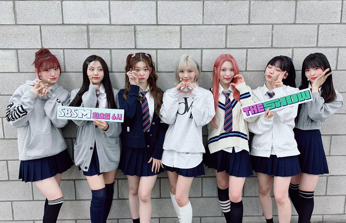 KSHOWOFFICIAL's tweet photo. K-SHOW! 230421: Billlie https://t.co/QBdbq5rhDl