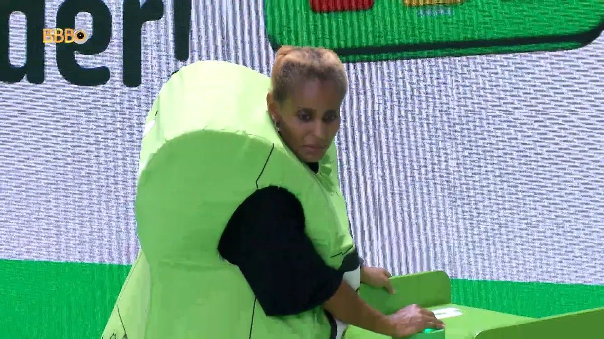 euosodrac's tweet photo. Aline Wirley é o nome dela, as três provas de resistência do BBB 23 e todas ela ficou até o final. Essa mulher é muito forte e guerreira, Parabéns Aline você foi grandona! https://t.co/O3zz5gqtEF
