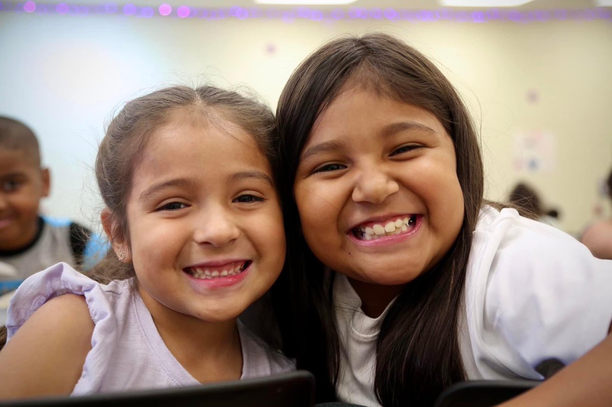 SAParksandRec's tweet photo. #SummerYouthProgram- Registration opens Saturday at 9a! Activities include traditional sports, active games, crafts, math and science enrichment. This program is offered for youth ages 6-12 at School Sites & 6-14 at Community Centers. 7:30a-5:30p with two meals daily. π€ https://t.co/S5ZMH2Re57