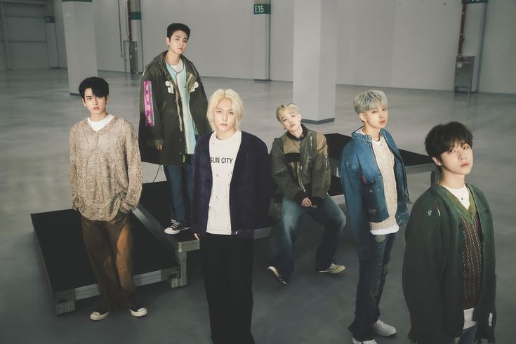flowerdk__'s tweet photo. iKON en YG☠            iKON en 143💗 https://t.co/VNucMX6yMN