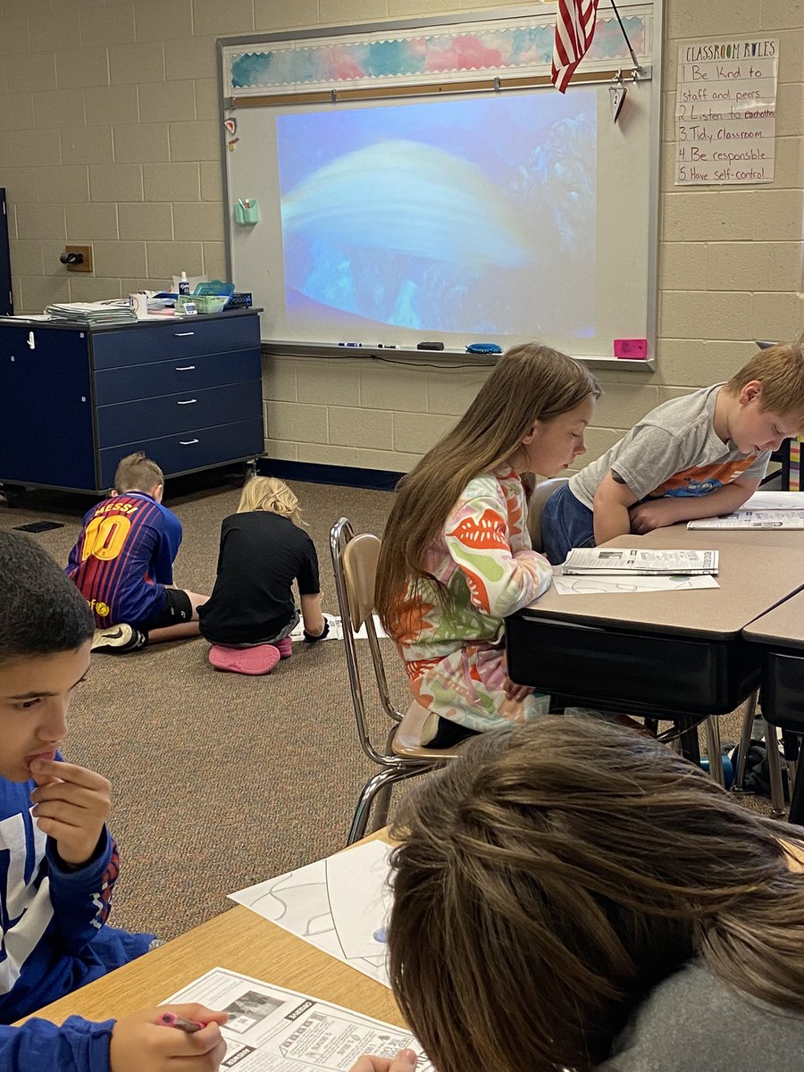 fabulousgrade5's tweet photo. This week we became Earth Day Investigators  🌎 https://t.co/UWoqRxSqjg