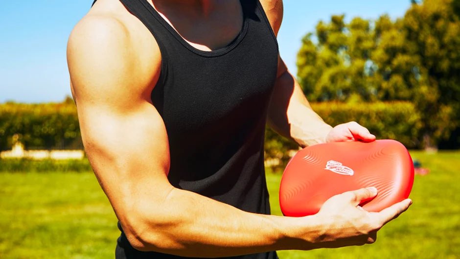 muscle_fitness's tweet image. WHY 75 YEARS LATER, WHAM-O STILL PACKS A PUNCH FOR FUN FITNESS
The Frisbee and Hula Hoop Creator maintains momentum despite digital distractions.
By Scott 'Future' Felstead. Read article muscleandfitness.com/features/featu… @muscle_fitness @mandfhers #frisbee #hulahoop #whamo