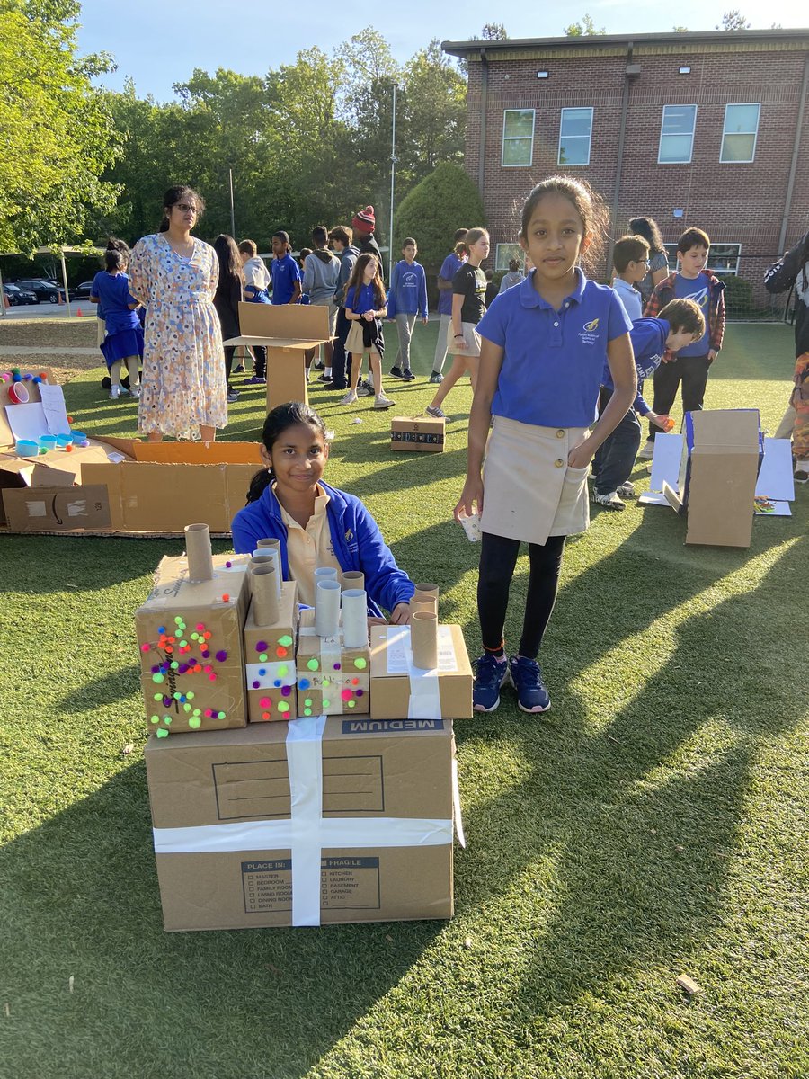 MaryMiller110's tweet photo. Today we had our 2nd annual Innovation Showcase @FASTK8Charter and supported by the @FastPto . Also a big shout out to the #roswellfiredepartment for helping us with the highest egg drop ever held at FAST. We had a great day! #principallife @GACharters #fast2thefuture https://t.co/Ru3iPpMsqk