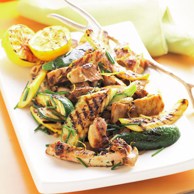 JustAFitGirl4U's tweet photo. Grill up some chicken breast and veggies for a healthy and delicious meal that is quick and easy to make. https://t.co/Sve26EZVDA