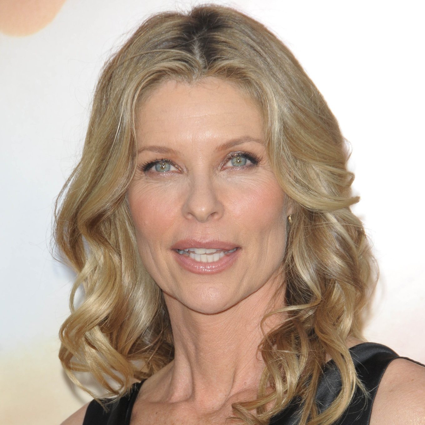 Happy Birthday to actress Kate Vernon 
(April 21, 1961). 