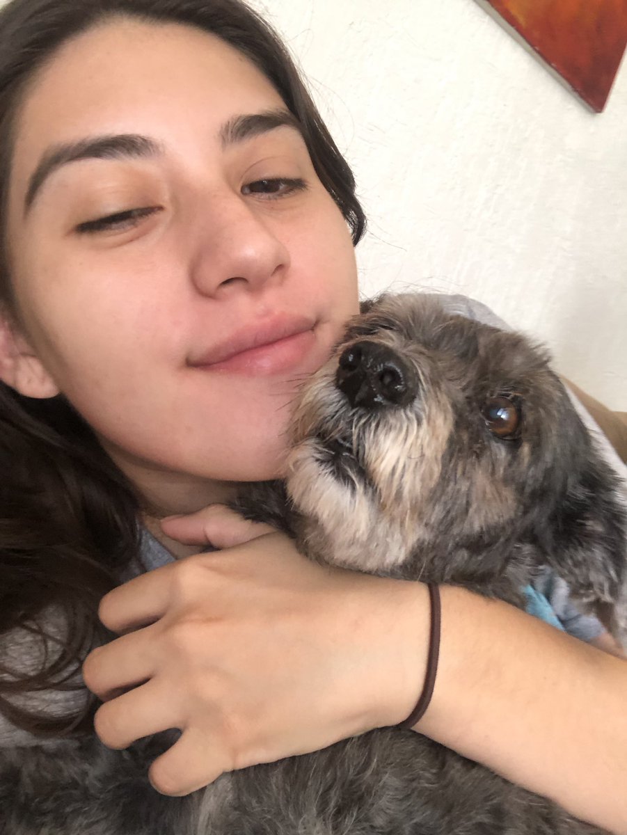 Vanessagodoy___'s tweet photo. Hoy soñé contigo gordita preciosa 🥺🥺🥺💗 https://t.co/rgbvYcXki3