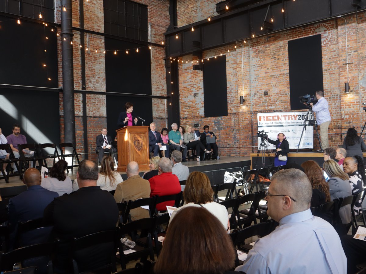 CSGJC's tweet photo. 📢 Missouri has committed to the #Reentry2030 initiative! @MoCorrections has partnered w/ us and @DOJBJA and plans to support incarcerated ppl in finding and maintaining employment. #MOReentry2030 @GovParsonMO @AnnePrecythe https://t.co/ClGJ42tMqW