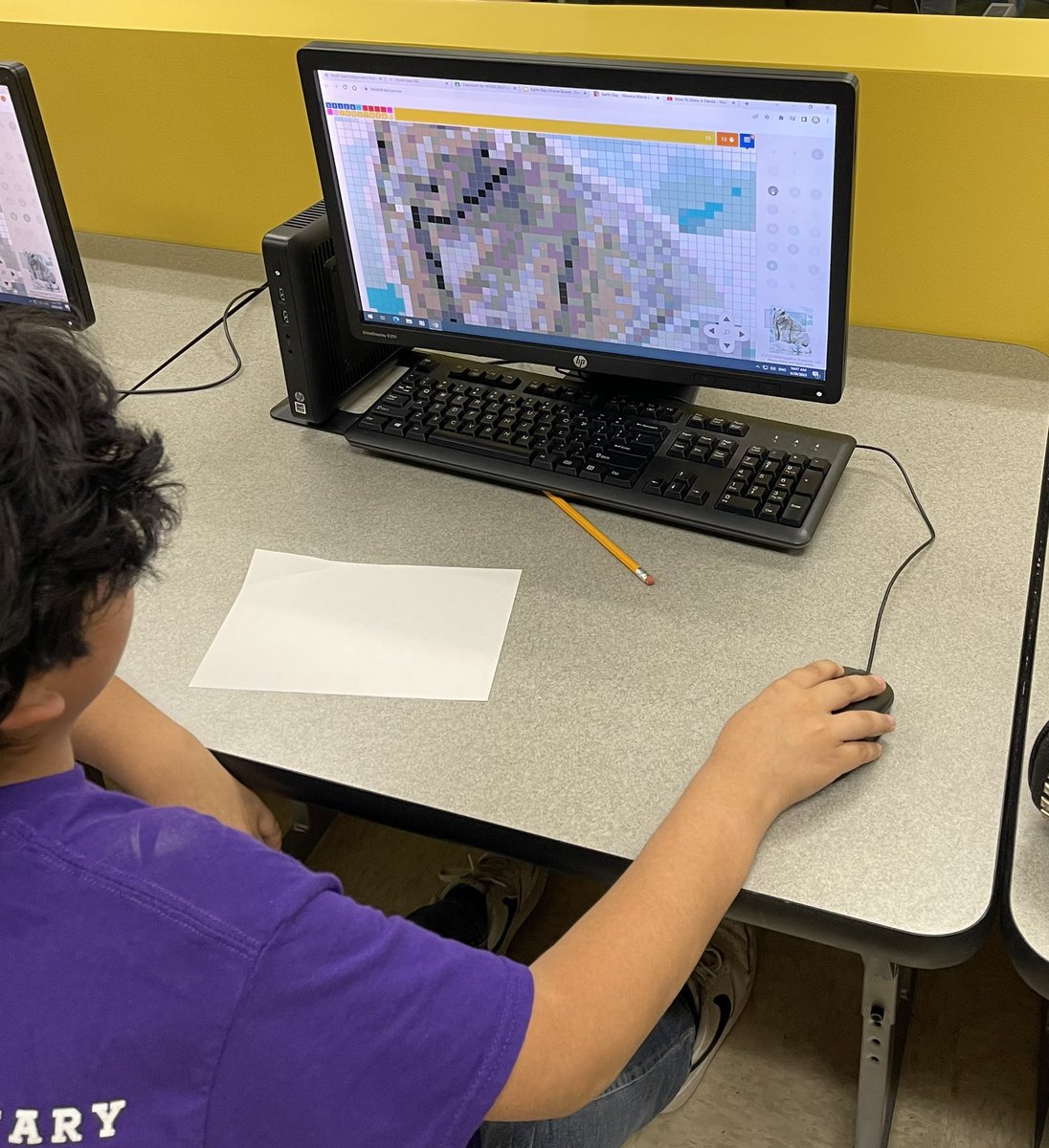 WindcrestLib's tweet photo. Having fun w/ Stick Together virtual sticker boards. Lots of teamwork going on around here. Students loved it! https://t.co/kthrZsaEXD
