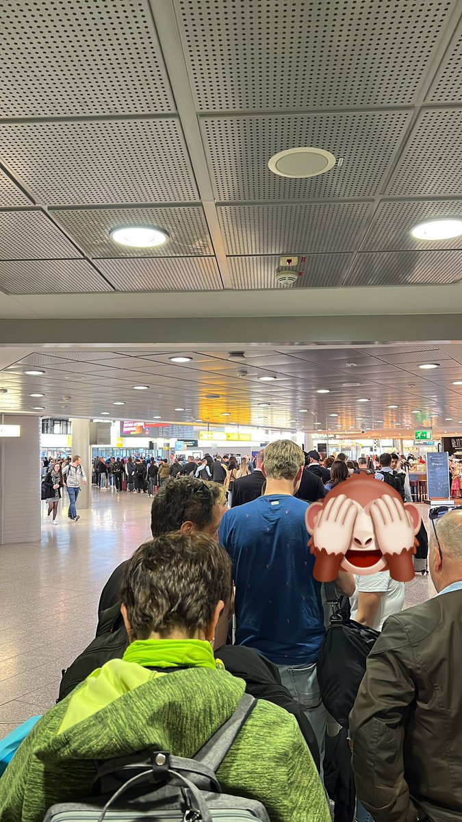 Durouf's tweet photo. Catastrophic organization at @hannover  airport ! 1h30 to pass the security check… #hannoverairport #HannoverMesse2023 #airport #failure https://t.co/kJPHrxVbVK