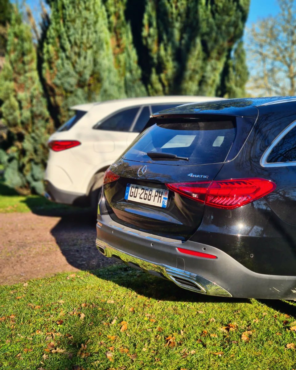 julienrosburger's tweet photo. Deux salles, deux ambiances 😅 Vous repartez avec laquelle ? #Mercedes #ClasseC vs #Glc 🇩🇪 Maintenant sur #POA https://t.co/72JfaeddIJ