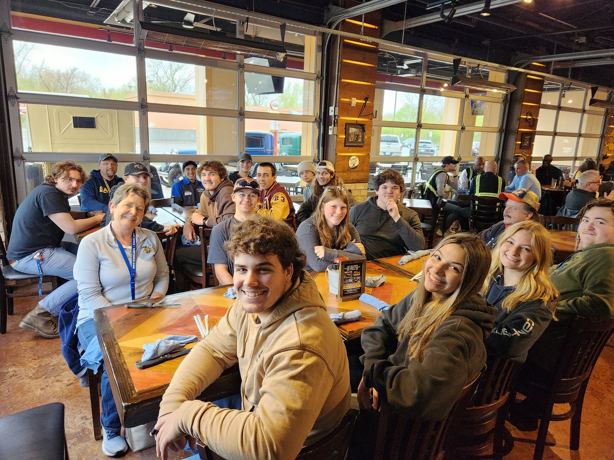 SWWCAuto's tweet photo. SWWC Automotive Technology Students toured the Ford Rouge assembly plant and enjoyed an outstanding lunch at Ford's Garage. https://t.co/FIqS1EvNxo