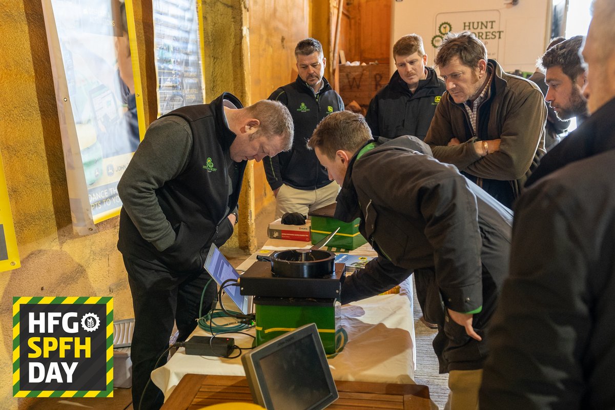 HuntForestGroup's tweet photo. 𝗦𝗣𝗙𝗛 &amp; 𝗛𝗮𝗿𝘃𝗲𝘀𝘁𝗟𝗮𝗯 𝗖𝘂𝘀𝘁𝗼𝗺𝗲𝗿 𝗗𝗮𝘆 🌾🌽
A great team effort setting up for our showcase SPFH &amp; HarvestLab Customer Day last week at Dillington Estate. #foragerfriday #forager #harvestlab #johndeere #huntforestgroup #farm #farming #agriculture #farmlife https://t.co/bEuL05MbFQ