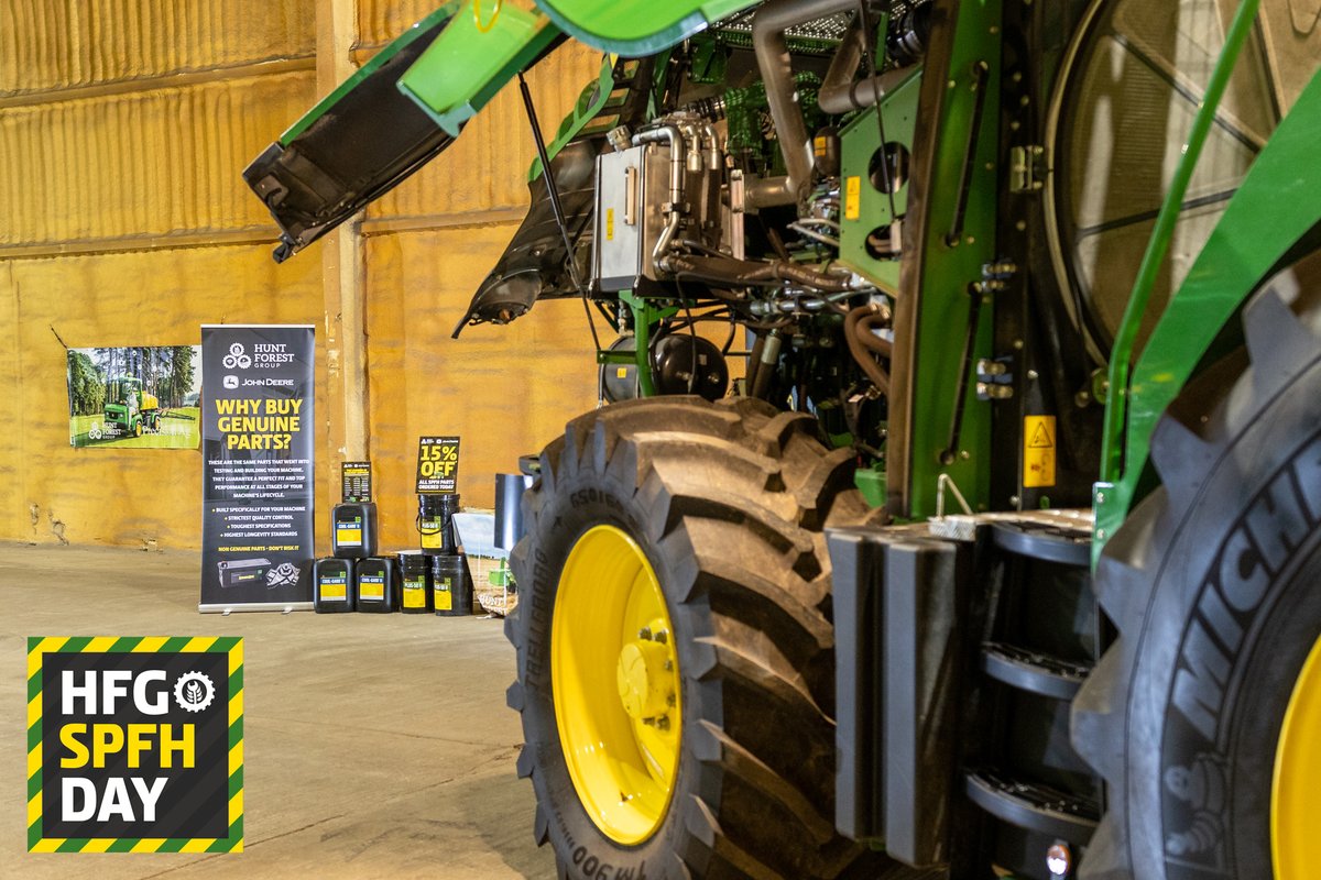 HuntForestGroup's tweet photo. 𝗦𝗣𝗙𝗛 &amp; 𝗛𝗮𝗿𝘃𝗲𝘀𝘁𝗟𝗮𝗯 𝗖𝘂𝘀𝘁𝗼𝗺𝗲𝗿 𝗗𝗮𝘆 🌾🌽
A great team effort setting up for our showcase SPFH &amp; HarvestLab Customer Day last week at Dillington Estate. #foragerfriday #forager #harvestlab #johndeere #huntforestgroup #farm #farming #agriculture #farmlife https://t.co/bEuL05MbFQ