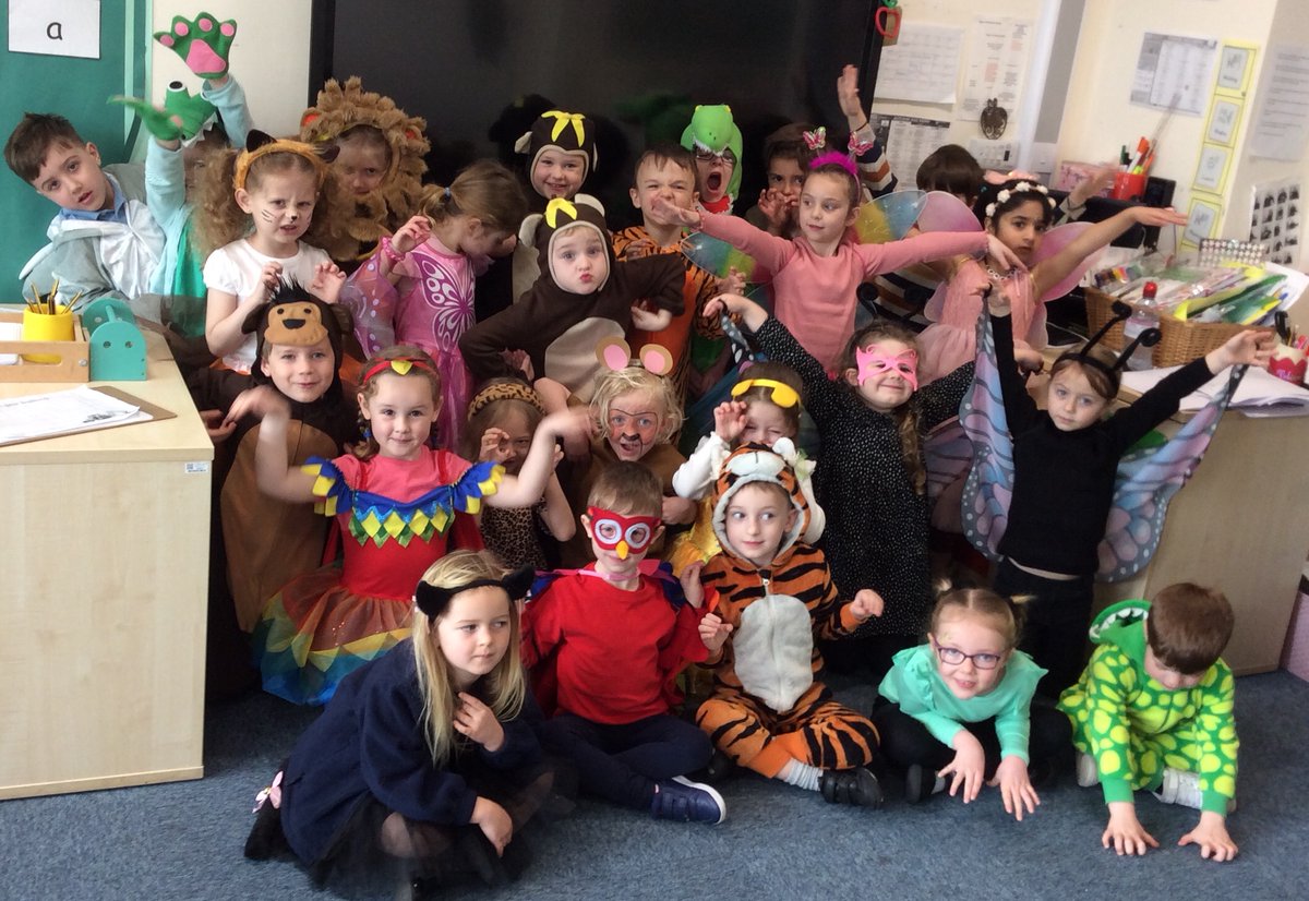 Well what an exciting day we have had launching our new text 'Monkey Puzzle'! The children all looked amazing in their jungle costumes and it was wonderful to begin to explore the many creatures that call the jungle home.