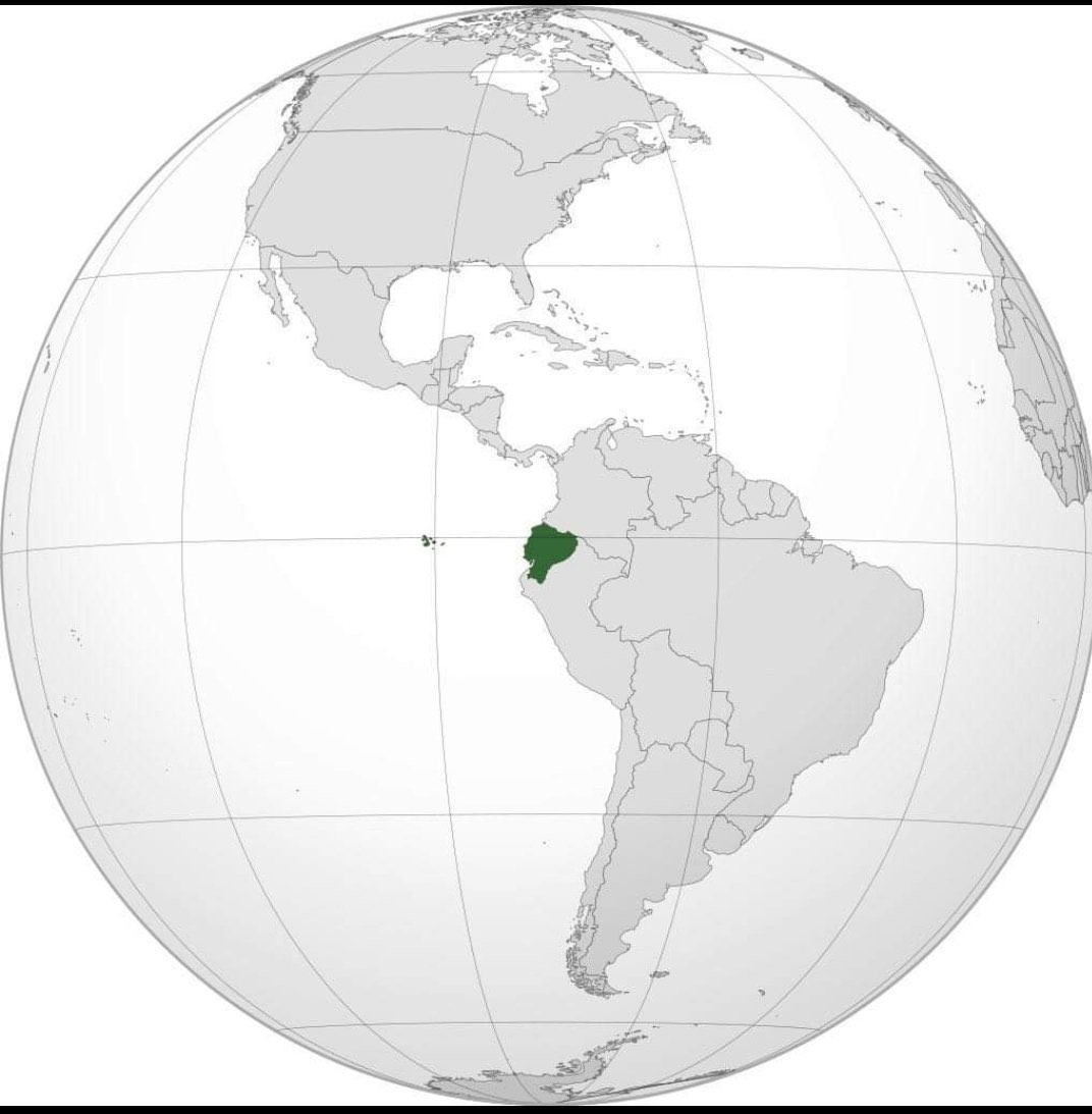 Ulsove's tweet photo. País del mundo donde:
El contralor subrogante del subrogante, dice que $6millones no configura responsabilidad penal  aún cuando la encargada lo recomienda.
El gerente denuncia y lo votan del trabajo, en lugar de tomar medidas.
Al estilo Celi esconden pruebas los buenos alumnos https://t.co/DuhD0p1hJu