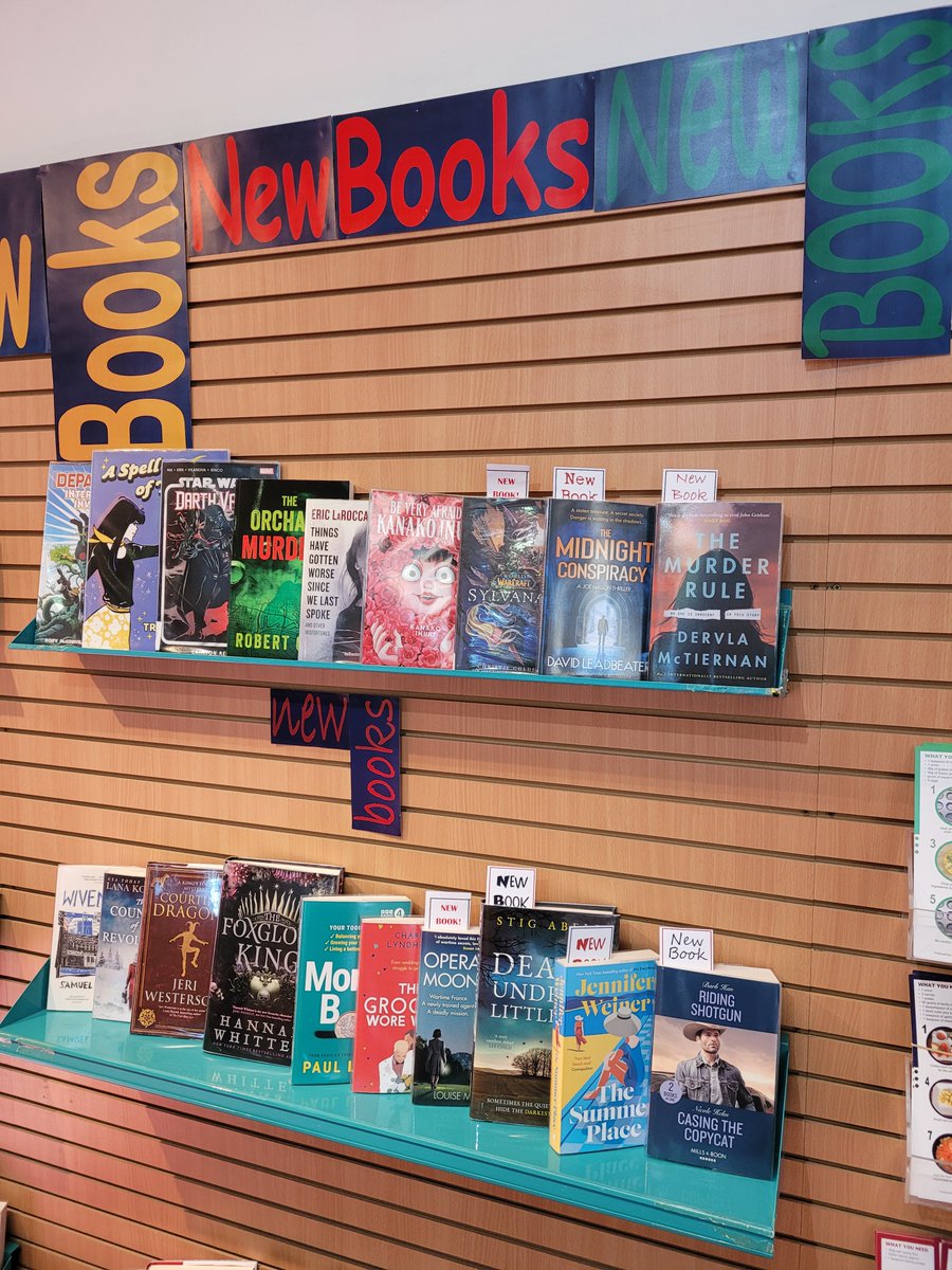 LibFalkirk's tweet photo. Falkirk Library staff have created this display space to showcase some of the new books that have arrived.  Pop in to the library to look at the new titles on offer.

#falkirk #FalkirkLibraries #NewBooks #LibrariresAreEssential https://t.co/WQ1sKx8zSI