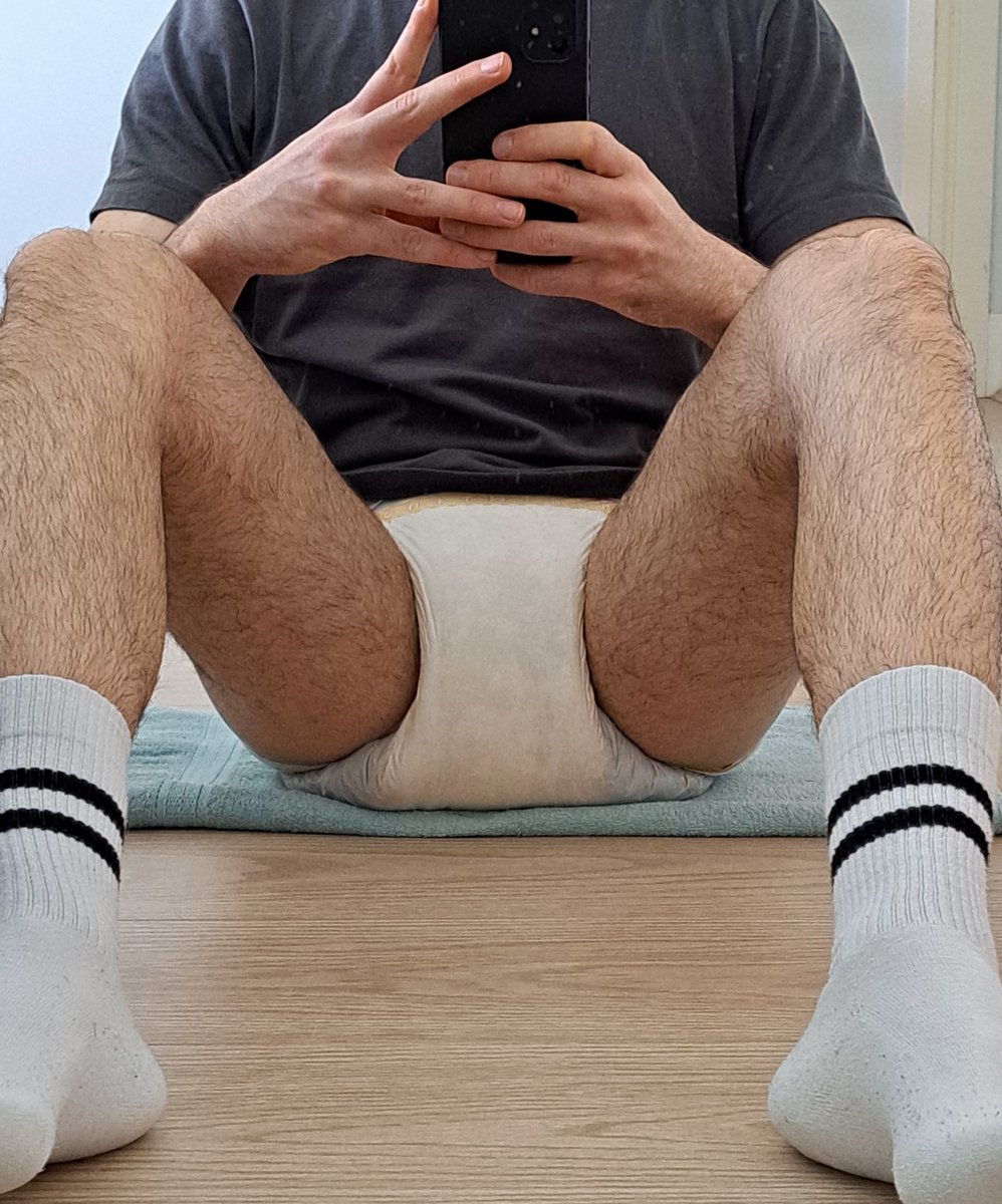 Oreodl_30's tweet photo. Does stinky BDF, count? 💩🙈
#messydiaper #paddedbutt #abdlboy #sbdf https://t.co/7Sbu1NR1Gt