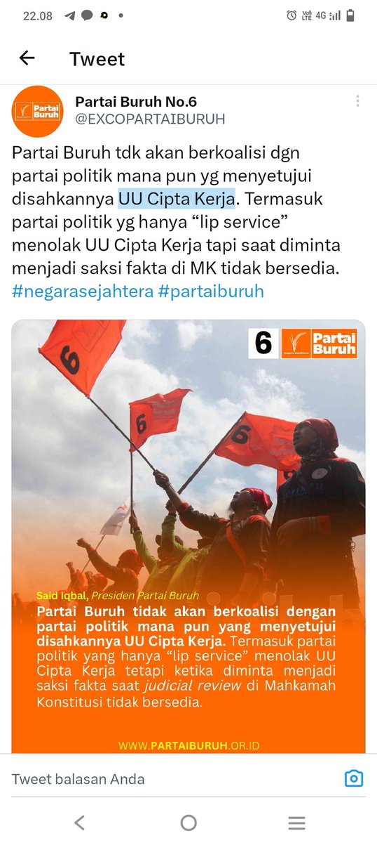 PetugasRakyatRI's tweet photo. Saat buruh memberikan Gelar Sebagai "Bapak Upah Murah" Eh ada pula yang menjadi pimpinan partai buruh menaruh harapan perbaikan nasib kaum buruh padanya, wong dalam sekop kecil aja gagal mensejahterakan nasib buruh dan yg ada buruh se Indonesia Bisa Semangkin Blangsak hidupnya. https://t.co/FocZKfeVOR