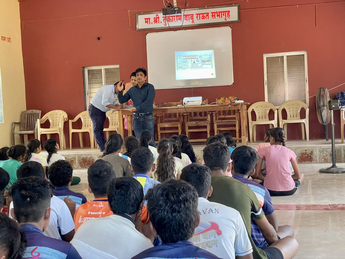 Conducted a sessions on Life Skills for Rural Students and was glad to see that they agreed to hear me out in English Language 🌈🫡👏👏👏😇