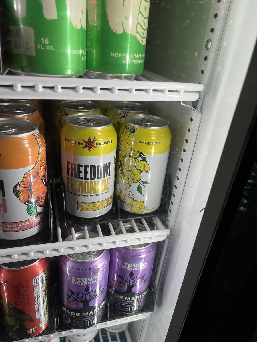 Nisei Lounge Chicago tweet media