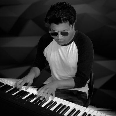 nikeshkarki01's tweet photo. #NewProfilePic https://t.co/RWDoPkBsoR