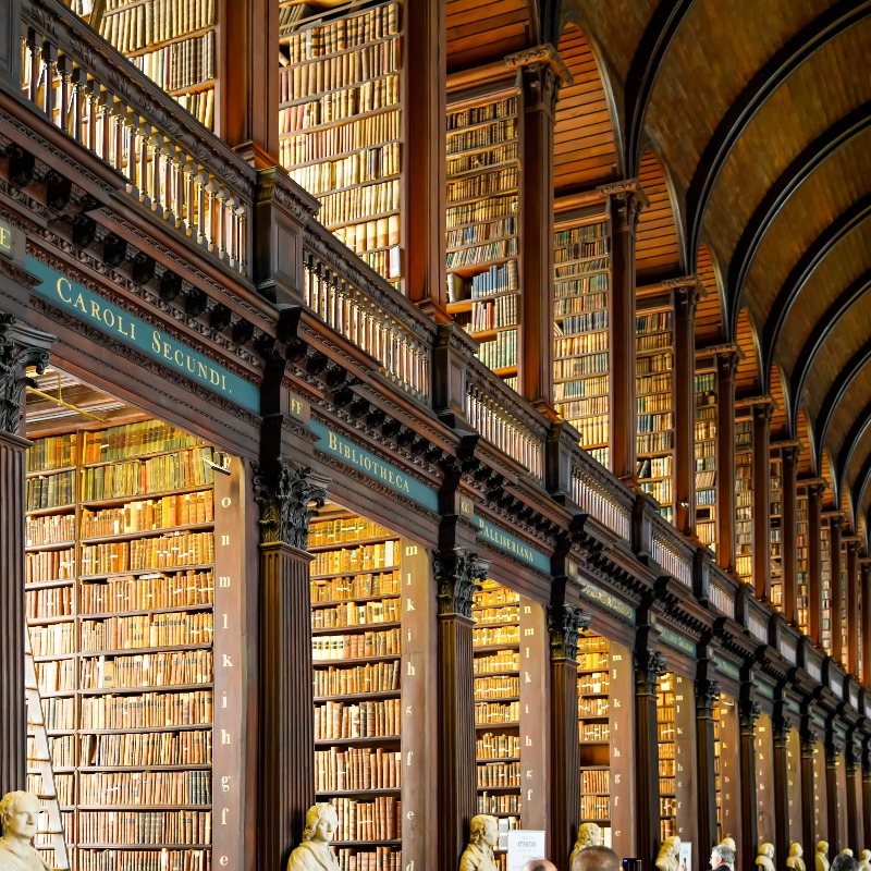 EU_Commission's tweet photo. Since the beginning of their circulation in Europe, books have represented an incomparable experience.

Be it for academic purposes or leisure, books stay with us in our everyday life.

On #WorldBookDay, let’s celebrate them with some of the most beautiful libraries in our Union!