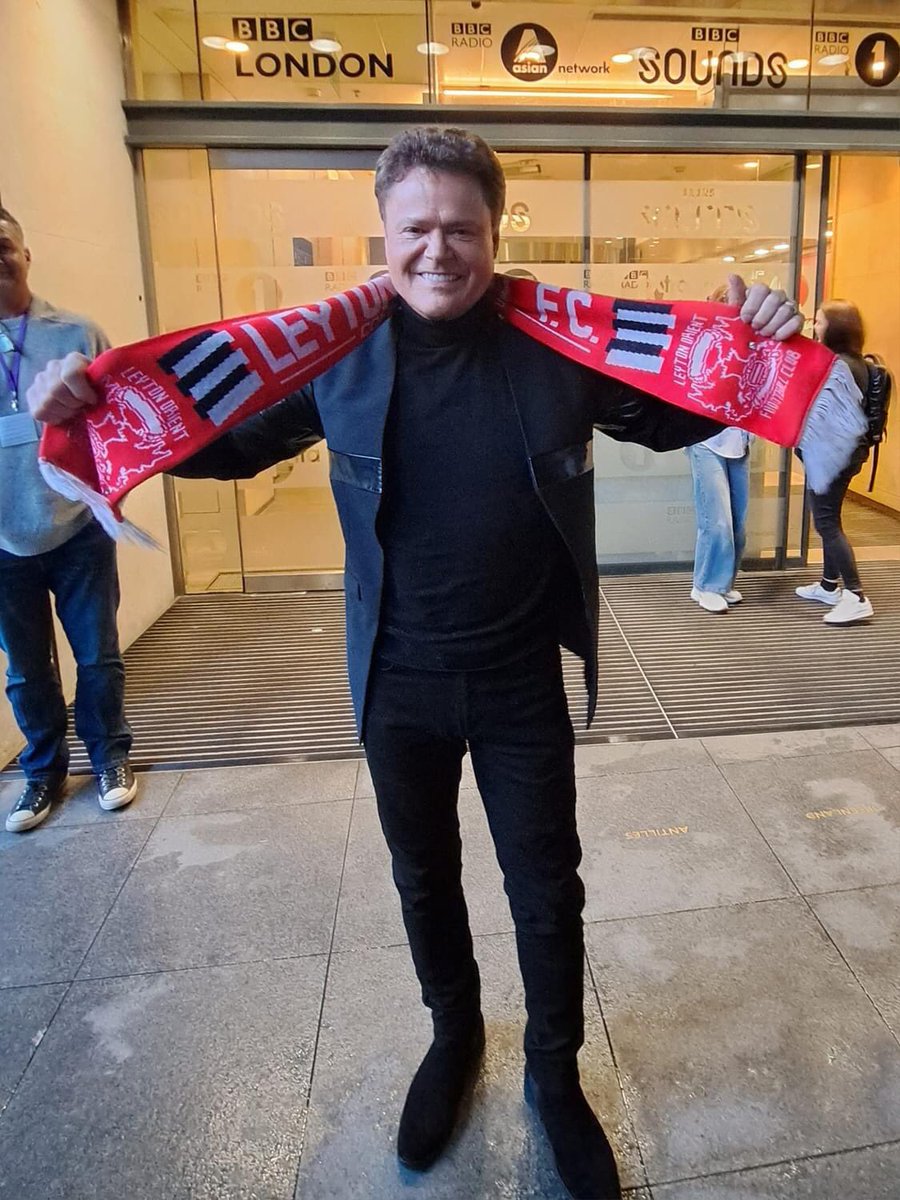 markywalshy's tweet photo. @mrdanwalker @5_News @donnyosmond @tessa5news Can you ask @donnyosmond about his new found love for Leyton Orient @mrdanwalker? https://t.co/1DTN4T4tRM