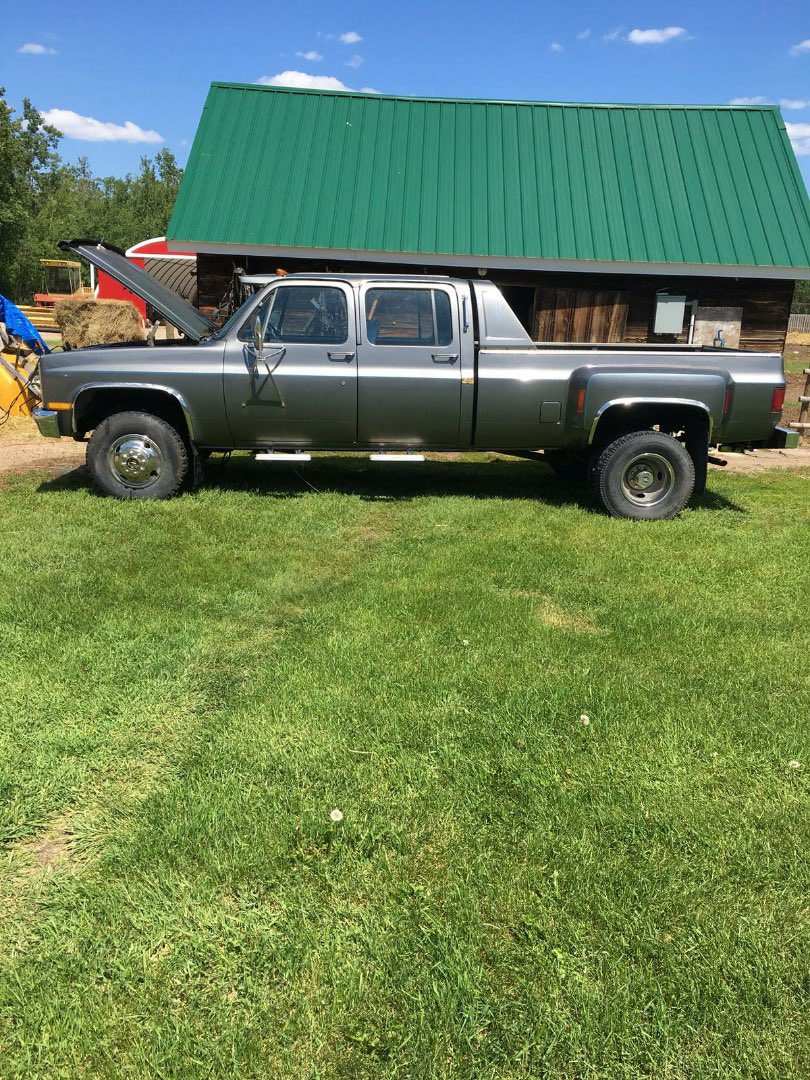 Truck stolen this morning from a buddies place in Osborne area. If anyone sees it give me a shout #MbAg #Stolen