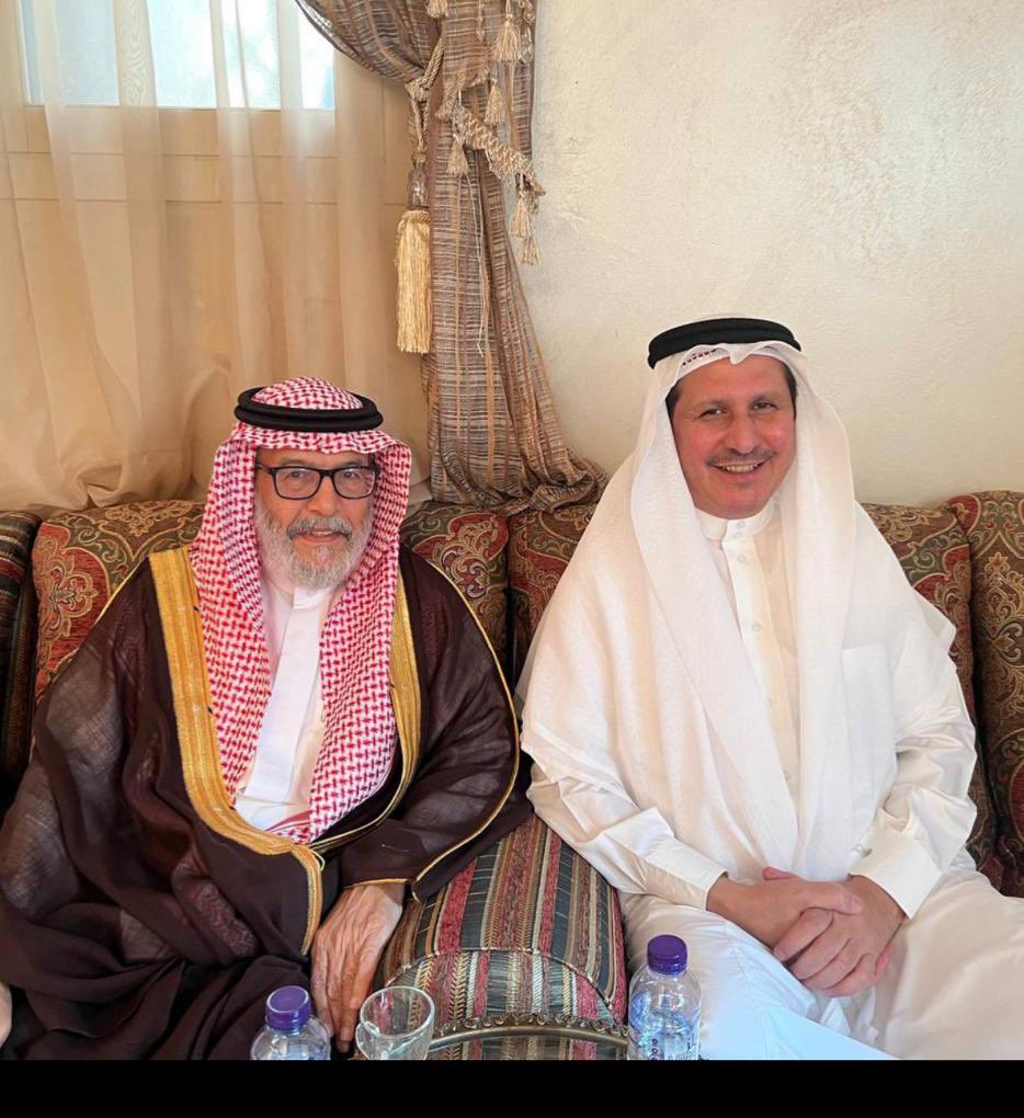 almohammed1434's tweet photo. معايدة أسرة آل عثمان بعيد الفطر المبارك للعام ١٤٤٤هـ بمدينة الرياض، بضيافة العمّ ابراهيم بن علي العثمان(اليوم الأول) 

https://t.co/vBOj8H92zE https://t.co/hW4qhJq7op