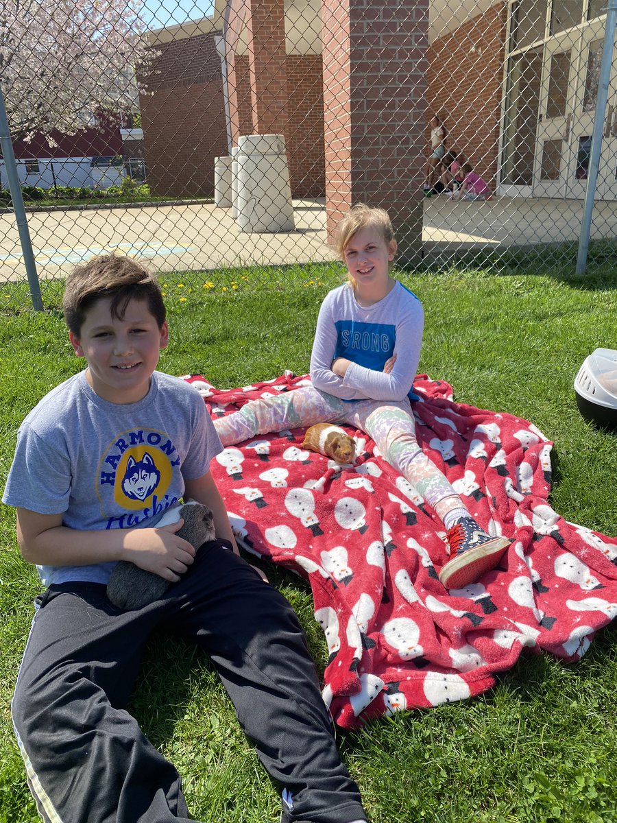 Pua &amp; Lia are so happy to be outside today! <a href="/HTShuskies/">Harmony Township School</a> <a href="/PetsinClassroom/">Pets in a Classroom</a> <a href="/SalusKayla/">Mrs. Salus</a>