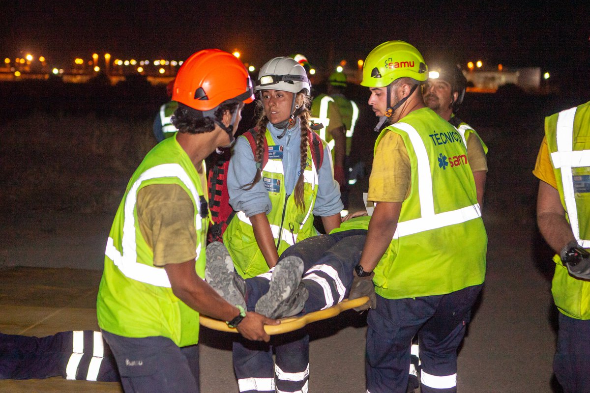 Escuela_SAMU's tweet image. Los talleres han incluido ejercicios tácticos, de rescate, excarcelación y detección de riesgos.
¡Enhorabuena a todos los participantes!
📸 Victoria Hidalgo
#emergenciassanitarias #CTF2023 #sanitarios #emergencias #urgencias