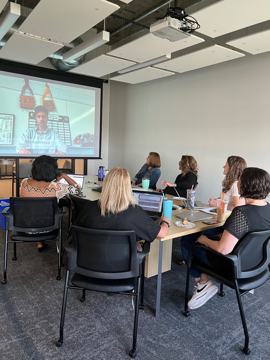 scsdsped's tweet photo. @SyracuseSchools @scsdsped staff engage in amazing in-house professional development on Diversity, Equity &amp; Belonging to continue to turn knowledge to practice💜 #SCSDDEB #SCSDCARES https://t.co/YvDFlE37zJ