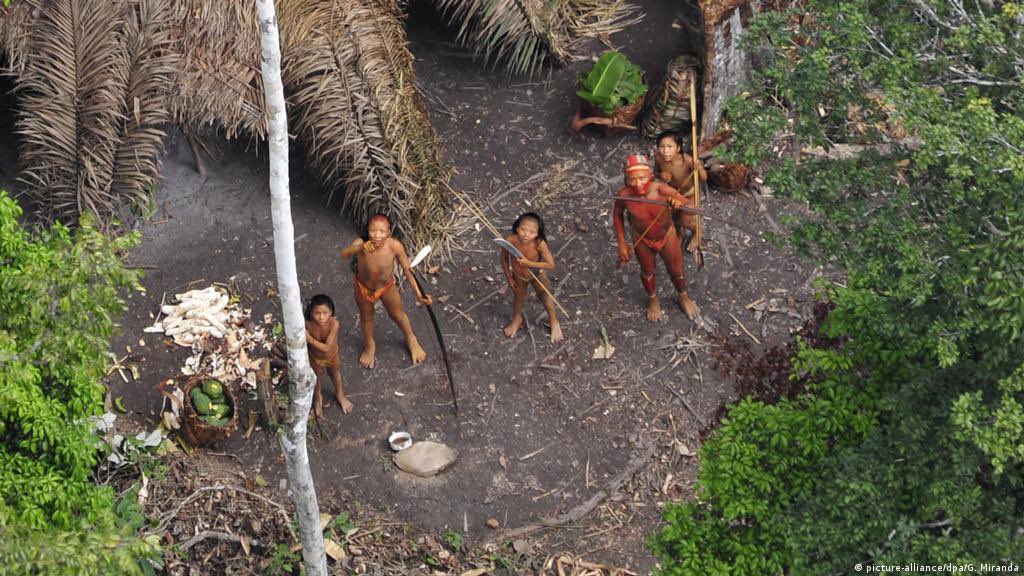 BillonaireBoy10's tweet image. Tribu indígena de El Seibo asombrada con la llegada de uno de los Drones de #DominicanaInnova2023 #DroneTech2023 

(Fuente: @DarioAlexander1 )