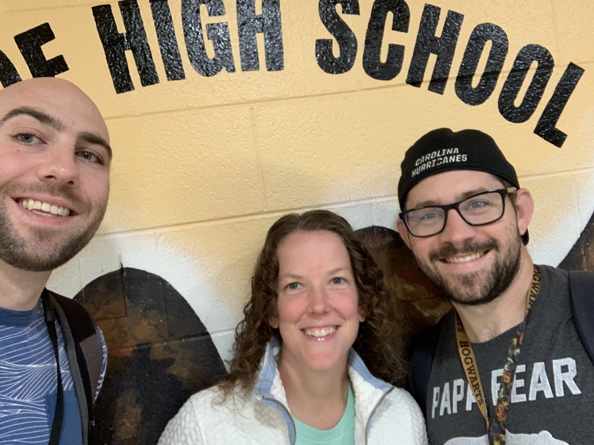 Claire Hinson tweet media