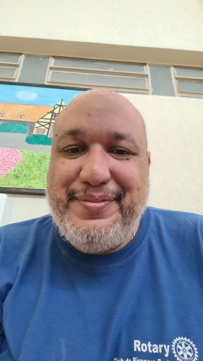 coisasinter's tweet photo. Acompanhando a montagem da adric @interactd4760 ... sempre bom assistir meus smilinguidos de Paul Harris trabaharem https://t.co/Il0iMsGFfb